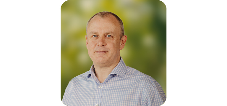 Adam Bastin – Vicepresidente Ejecutivo de Estrategia y Desarrollo Corporativo